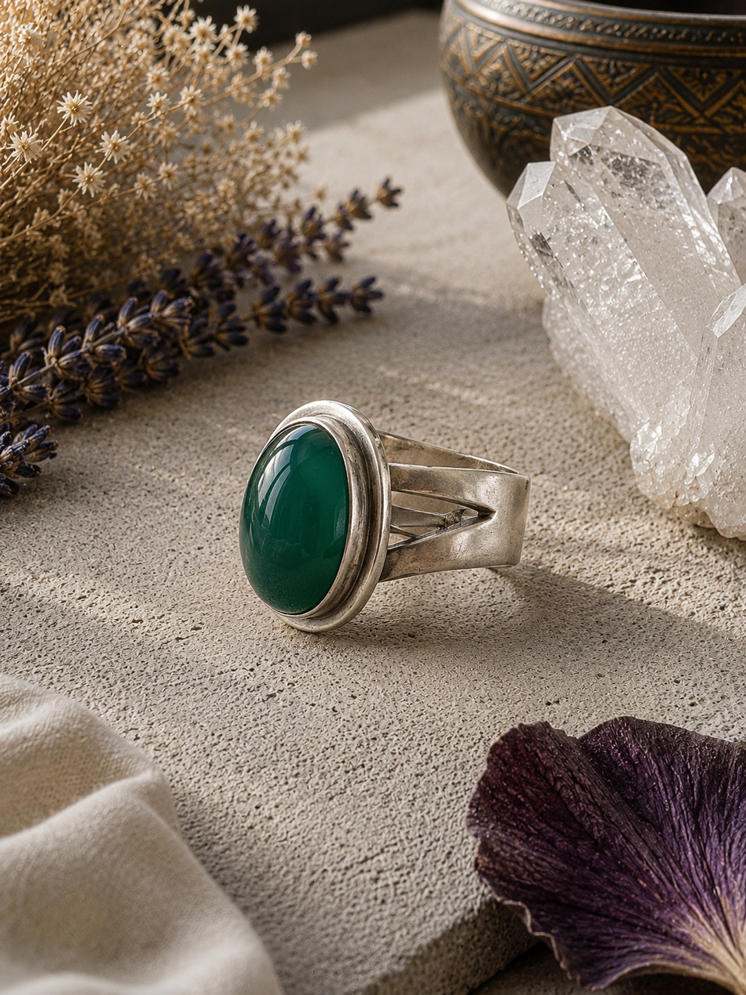 Witchy 1970s  Green Agate Ring in Sterling Silver