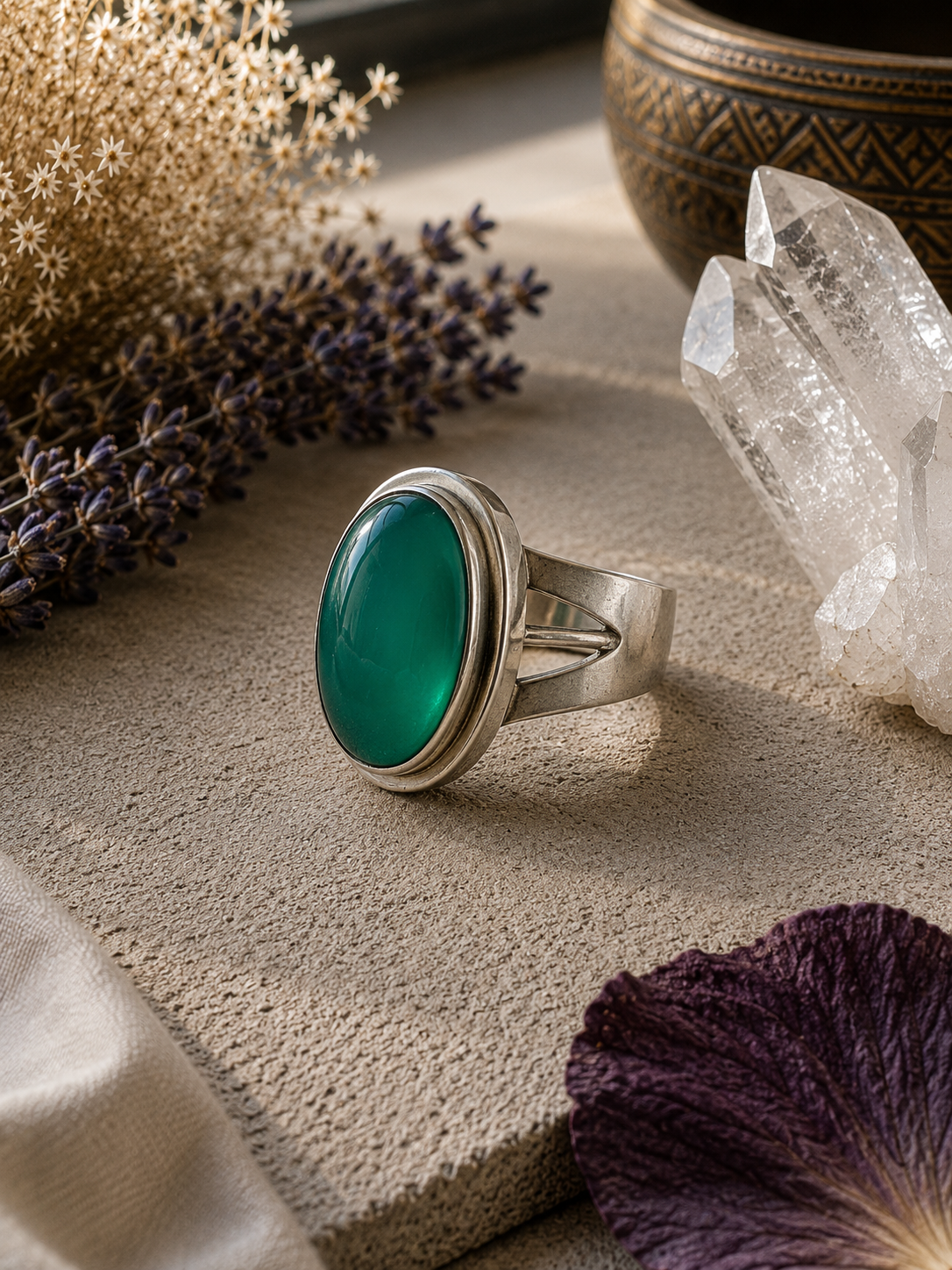 Witchy 1970s  Green Agate Ring in Sterling Silver
