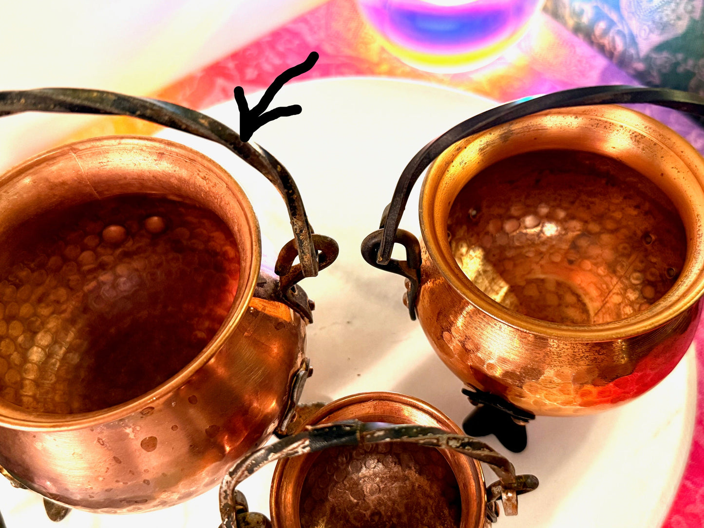 Stunning Vintage 1970s French Copper Cauldron with Cast Iron Handle- comes with ingredients and instructions for Cauldron Connection Spell✨ (Copy)